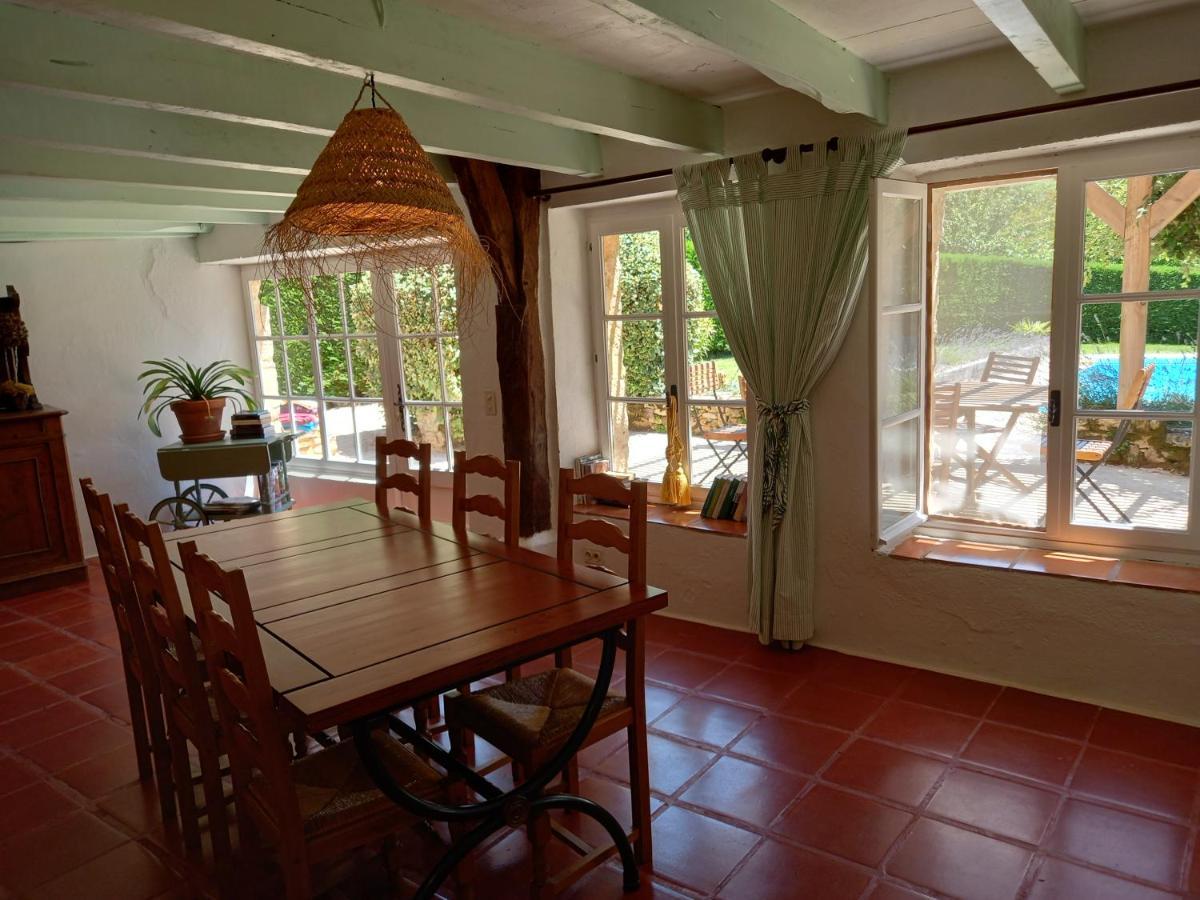 Lalaurie Holiday home Sauveterre-la-Lemance